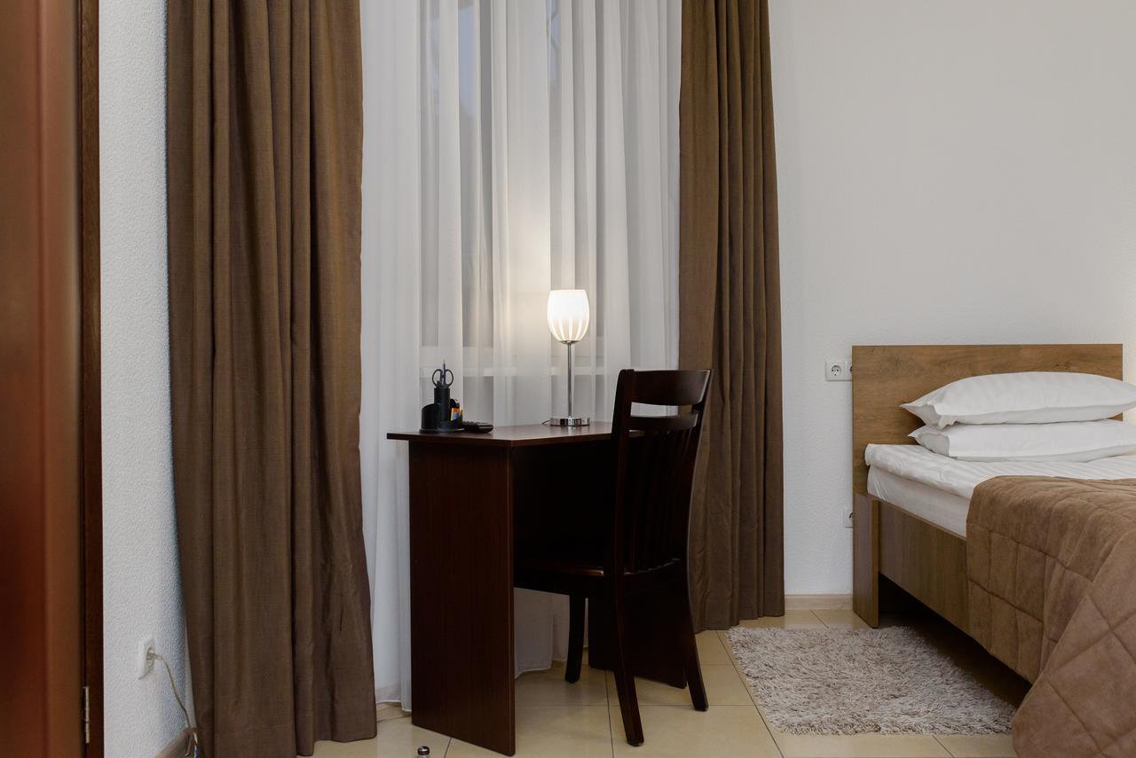 M&M Aparthotel Sumy Eksteriør billede